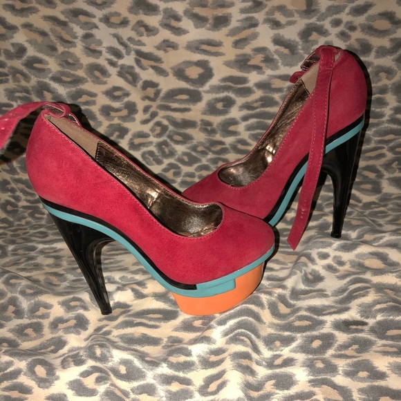 Red Orange & Teal Pumps Size 6 - Picture 1 of 2